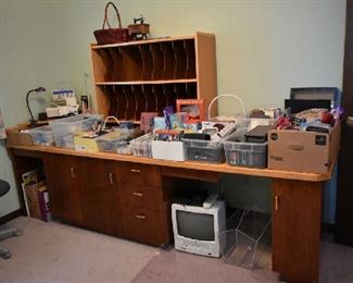 CRAFT TABLE
