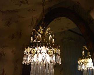 HANGING LIGHT