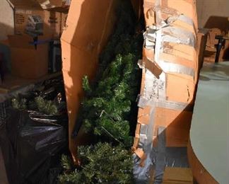 CHRISTMAS TREE