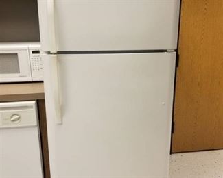 Kenmore Refrigerator 253.71822104