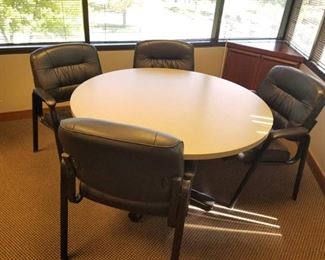 Round Lunch Room Table With 4 Chairs