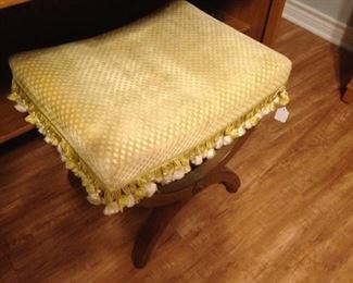 Fringed yellow vanity seat