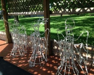 Christmas angels for the lawn