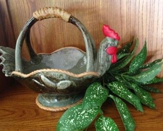 Rooster basket