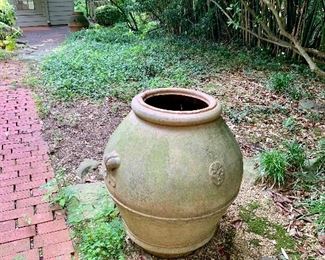 Fornace di Troghi Firenze pottery (missing top)