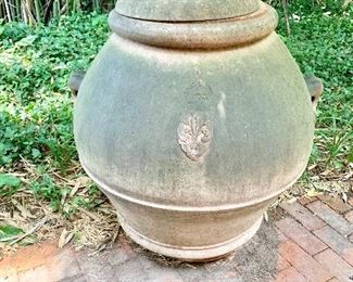 Fornace di Troghi Firenze pottery (base broken)