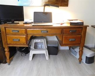 Office Desk