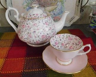 Royal Albert Rose Confetti -- England