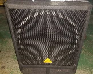 Behringer Subwoofer