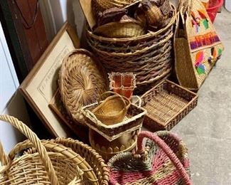Tons of baskets is all shapes and sizes!