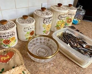 Kitchen canisters