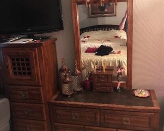 Dressers with mirror. Bedroom set