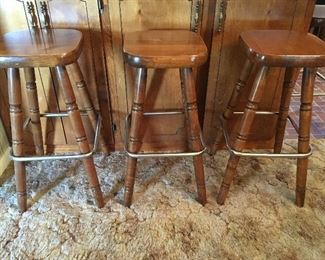 4 bar stools