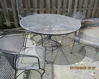 $200.00 MCM TABLE AND CHAIR SET ASKING $200.00