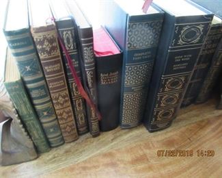 VINTAGE BOOKS AND BOOK ENDS