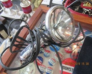 VINTAGE POLICE SEARCH CAR LIGHT PLUGGED INTO A CIGARETTE LIGHTER
