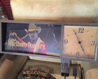 Vintage Marlboro Cigarette Advertising Clock