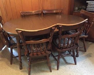 Dining Table and 6 Chairs (2 Leaves)