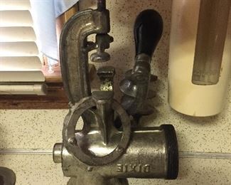 Dixie 10 Meat Grinder