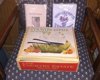 Anchor Hocking Country Estate Salad Set 