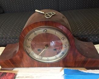 Mantle Clock