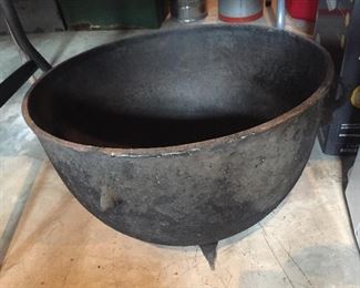 Cast Iron Stew Pot
