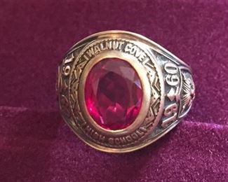 10 K Gold Walnut Cove High School Class Ring