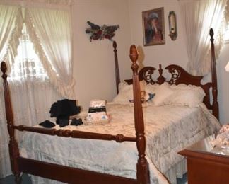 Poster Bed, Comforter, Gloves, TIny Doll Items, Dress Purses