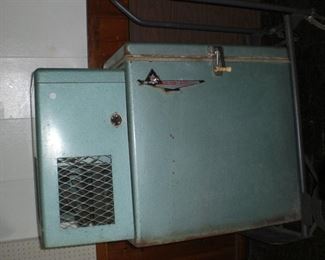 Anheuser Busch  model TS3 electric refrigerated cooler box c.1940