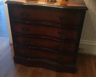 Mahogany 4-drawer Chest