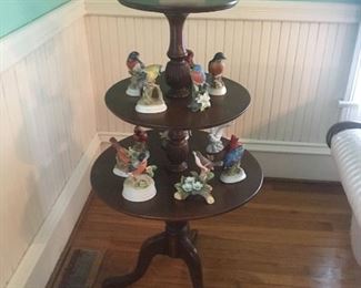 3 tier side table / collection Lefton ceramic birds