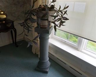 Wandering Jew plant, plant stand