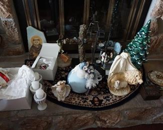 figurines