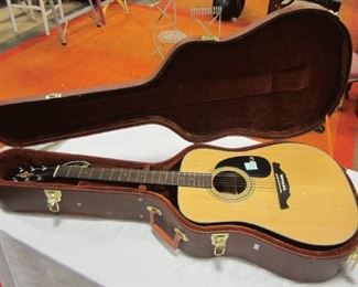 ASTRO GUITAR. IN NEARLY NEW CONDITION. STILL HAS TAG. CHINESE MADE