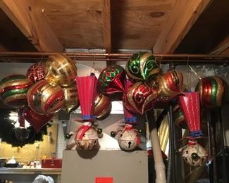 Large ornaments. 