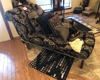 Fainting sofa