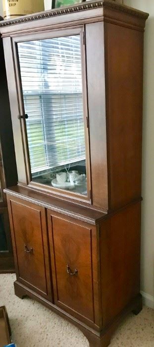 China cabinet (matches a table and the sideboard)