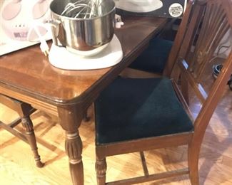 Kitchen/Dining room table w/6 chairs (Matches serving board and china cabinet)