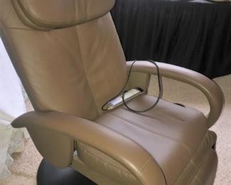 Humantouch remote control robotic massage chair w/original box