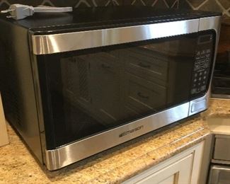 Brand new Microwave and multiple Kitchen Appliances tons household 