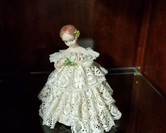 Dresden style lady in lace