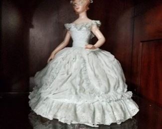 Dresden style lady in lace
