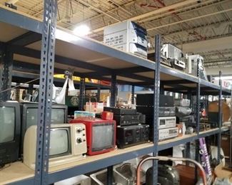 Assorted vintage electronics