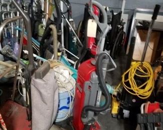 Assorted used vacuums