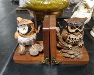 Ceramic painted owl book ends