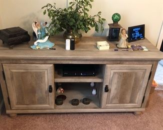 tv cabinet