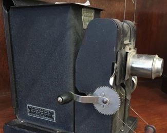 Keystone Mfg. Co (Boston) Moviegraph projector 