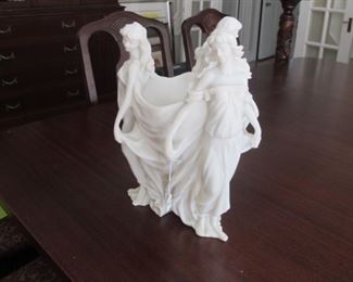 Cast resin vase of 3 women