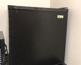 Mini fridge