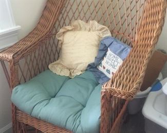 Wicker/Rattan Chair with cushion 